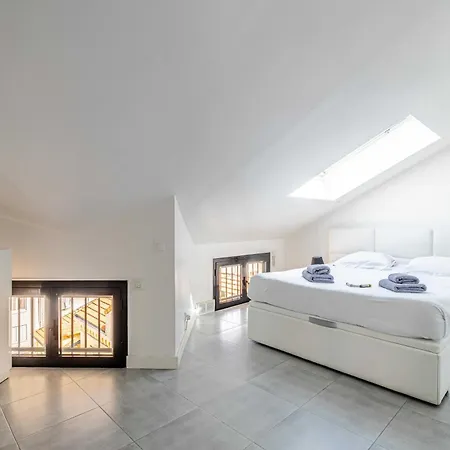 Luxury Penthouse 120ma² In The Heart Of
