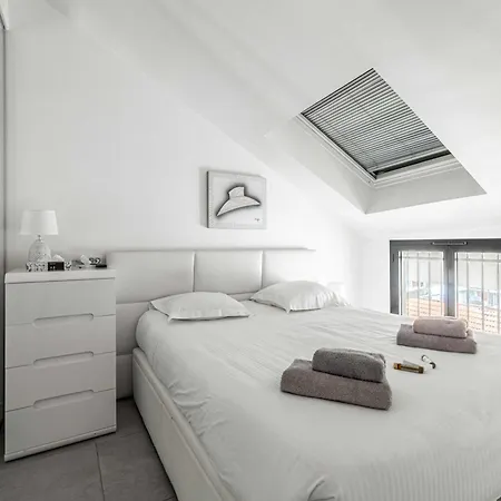 Luxury Penthouse 120ma² In The Heart Of *