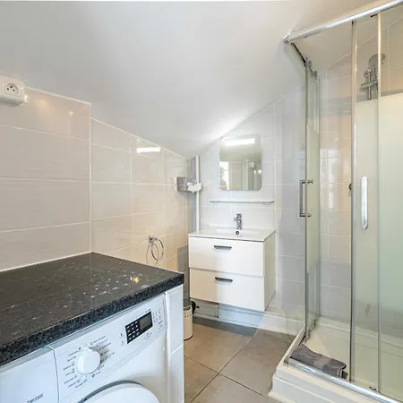 Luxury Penthouse 120ma² In The Heart Of