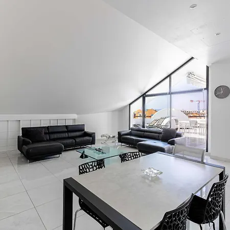 Luxury Penthouse 120ma² In The Heart Of 칸느